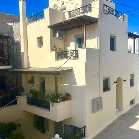 Independent Agapitos Apart , 2Bdrm, Private Patio Naxos City エクステリア 写真
