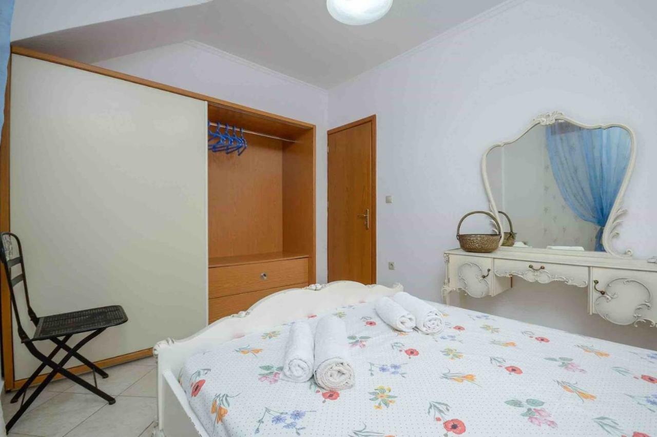 Independent Agapitos Apart , 2Bdrm, Private Patio Naxos City エクステリア 写真